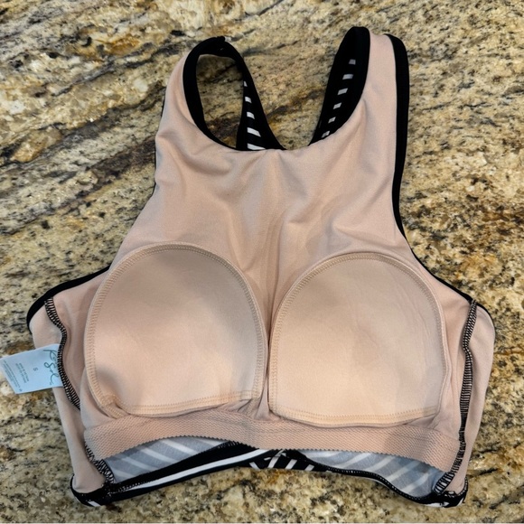 Kona Sol Women's High Neck Twist Front Bikini Top Size Small  Black Striped - Picture 5 of 11